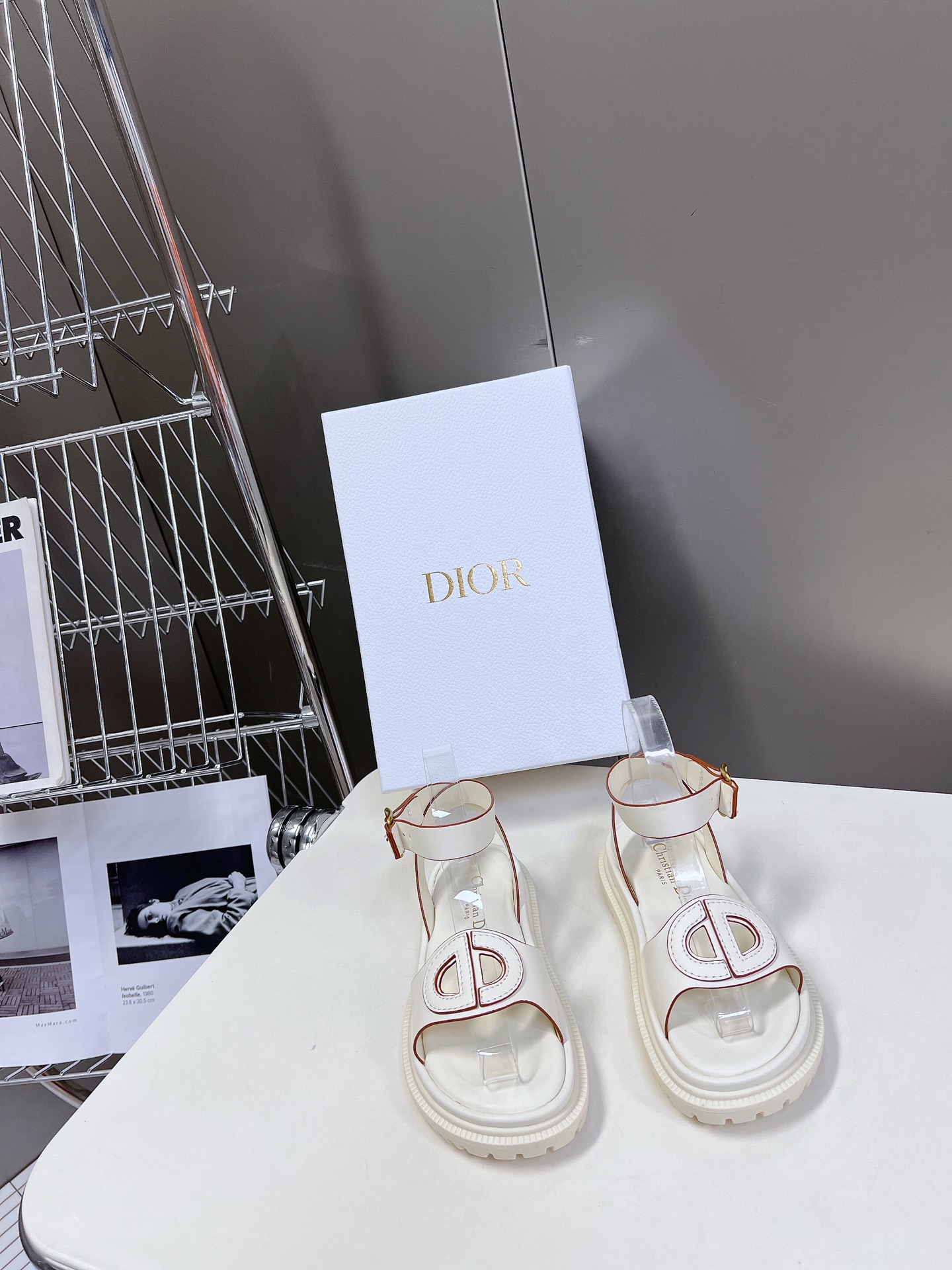 Bagsaaa D10r D-Club Sandal White Calfskin