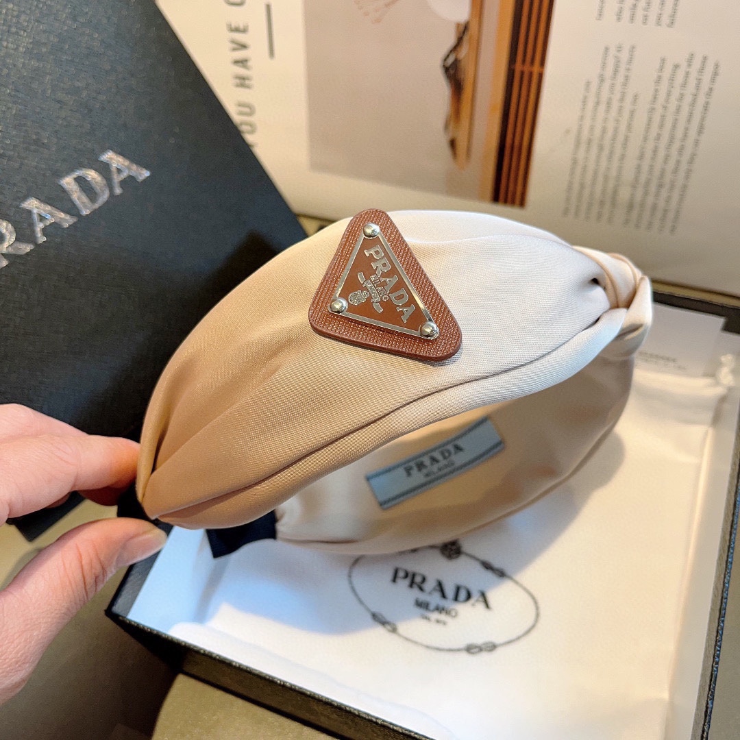 Bagsaaa Pra*a Beige Headband