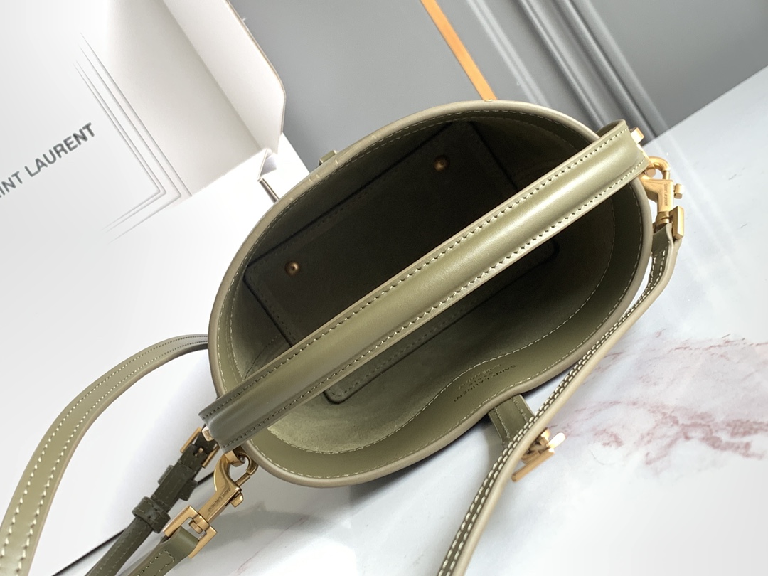Bagsaaa Y51 Le 37 Mini In Shiny Leather 765870 Green - 15 X 13 X 6 CM