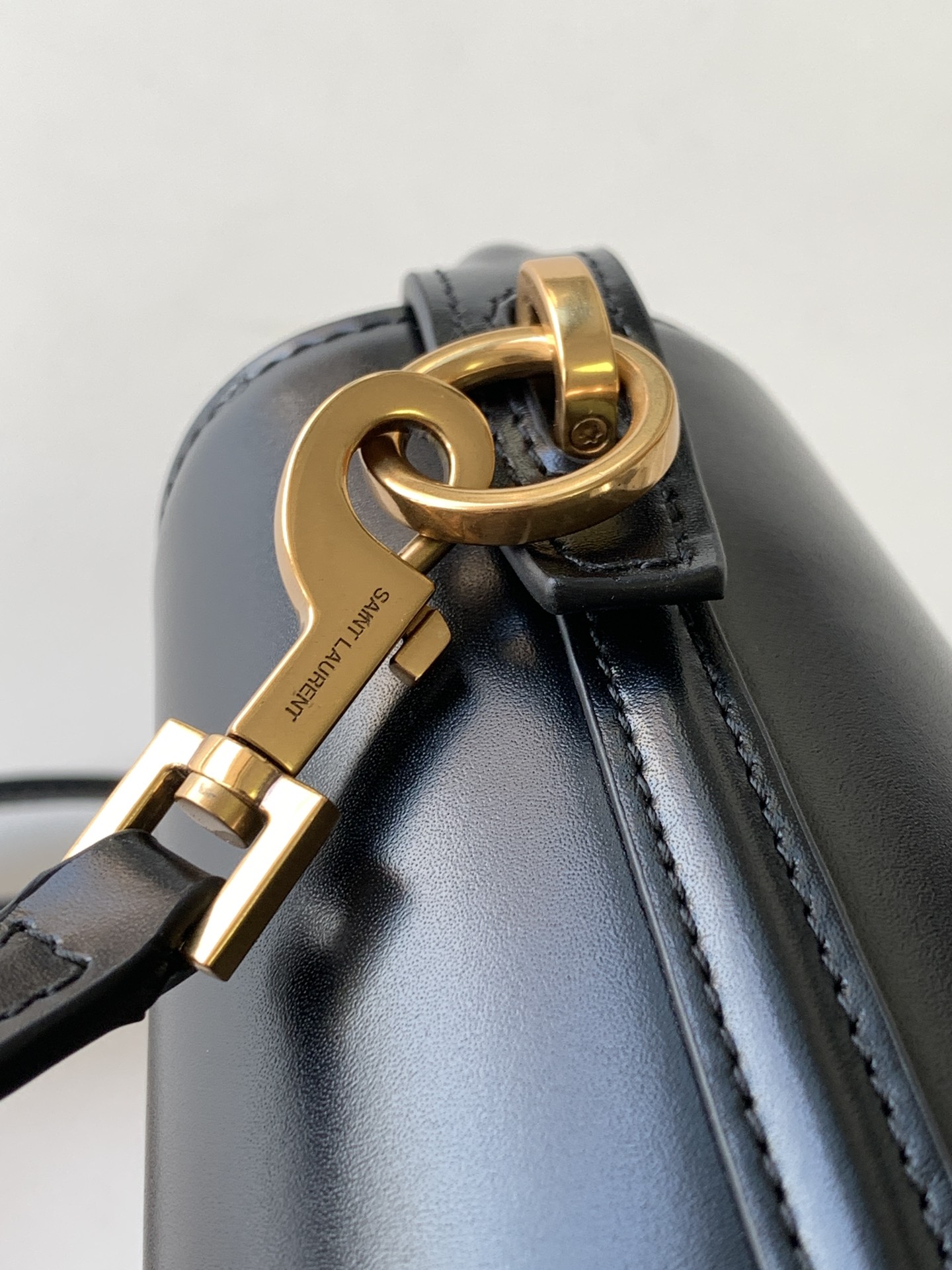Bagsaaa Y51 Le 37 Mini In Shiny Leather 765870 Black - 15 X 13 X 6 CM