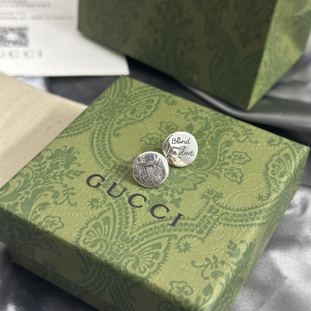 Bagsaaa Gvc*1 Earrings 01