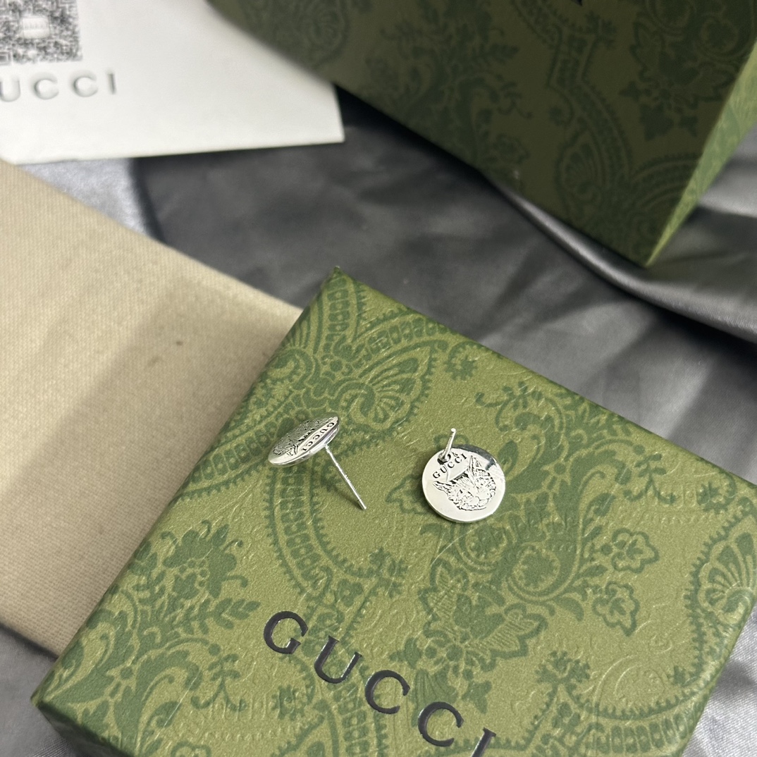Bagsaaa Gvc*1 Earrings 01