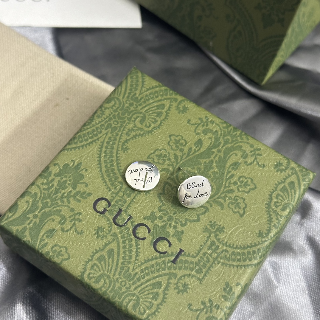 Bagsaaa Gvc*1 Earrings 01