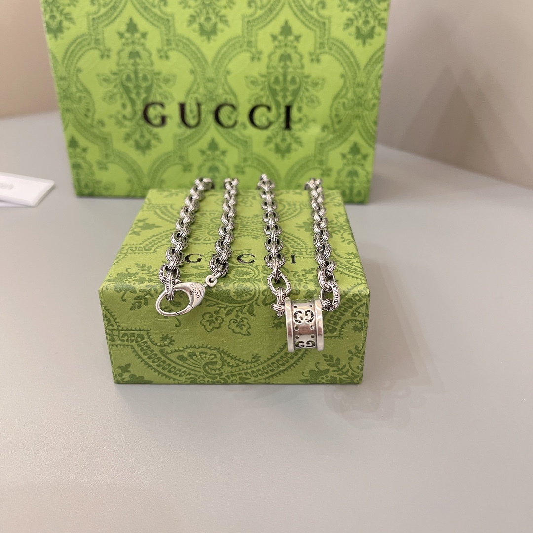 Bagsaaa Gvc*1 Necklace 01