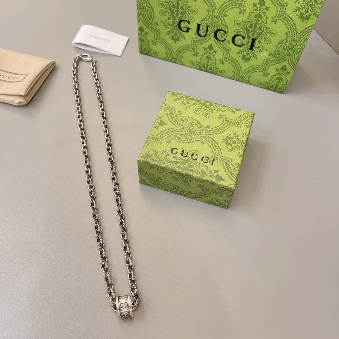 Bagsaaa Gvc*1 Necklace 01