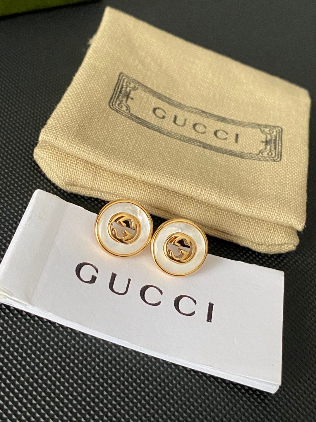 Bagsaaa Gvc*1 Earrings 04