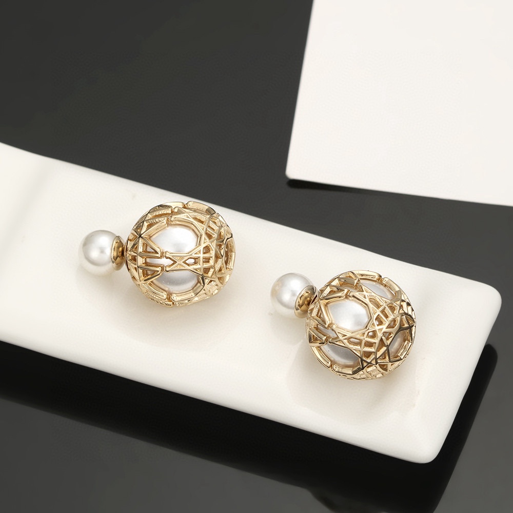 Bagsaaa D10r Earrings 03