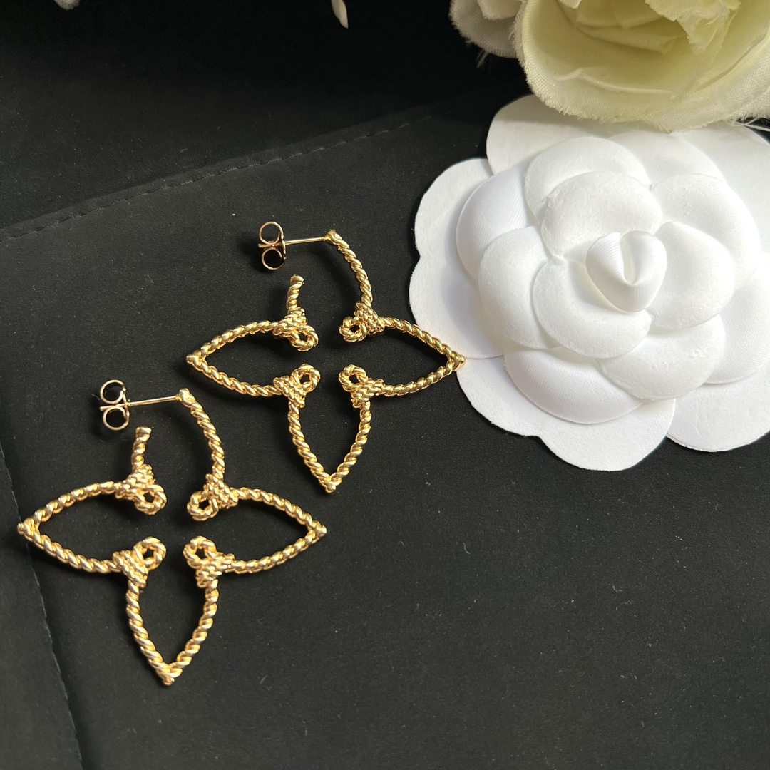 Bagsaaa LV Earrings 04