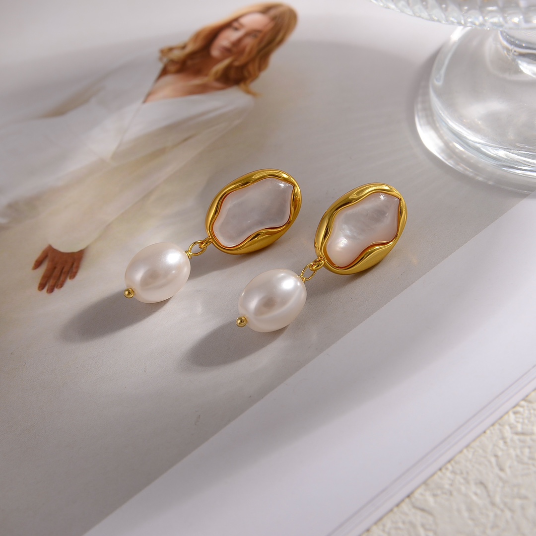 Bagsaaa Chloe Earrings