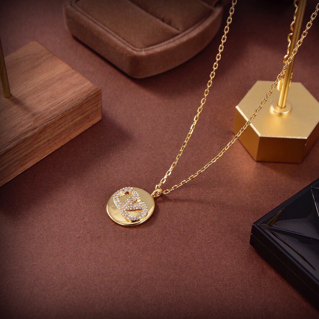 Bagsaaa Va1e*ntin0 Necklace