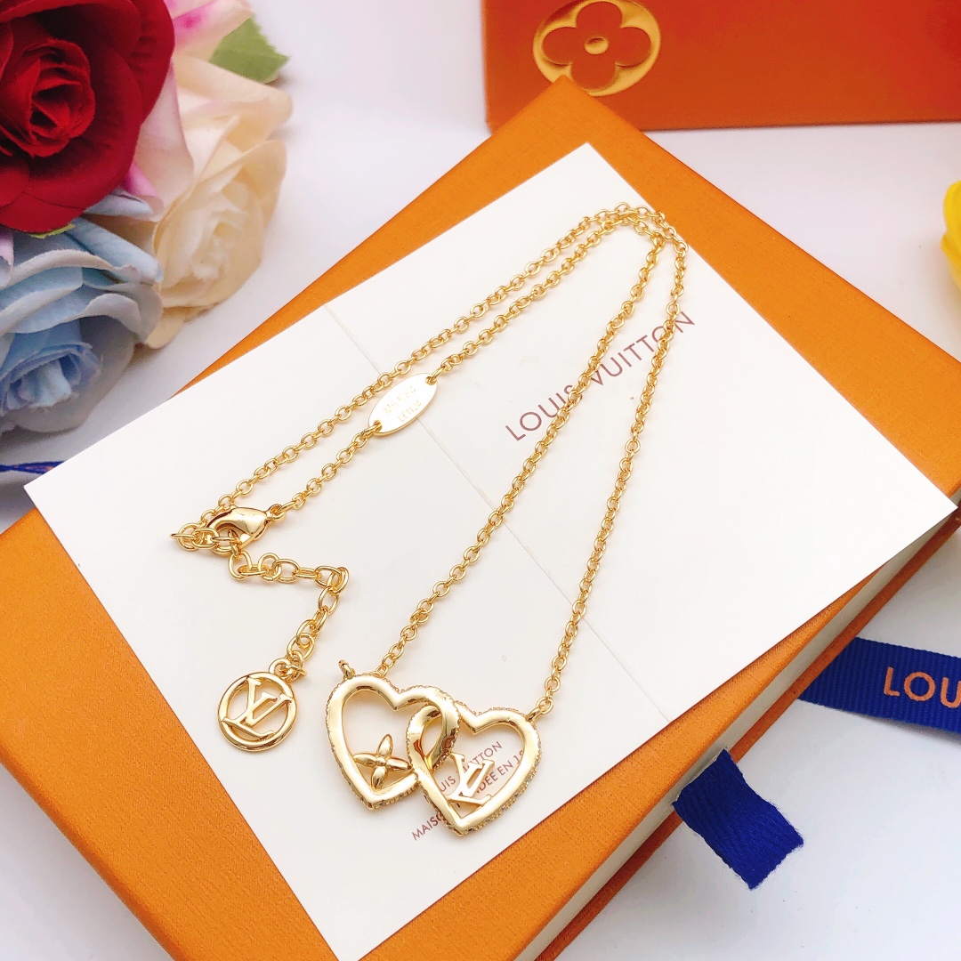 Bagsaaa LV Necklace 02