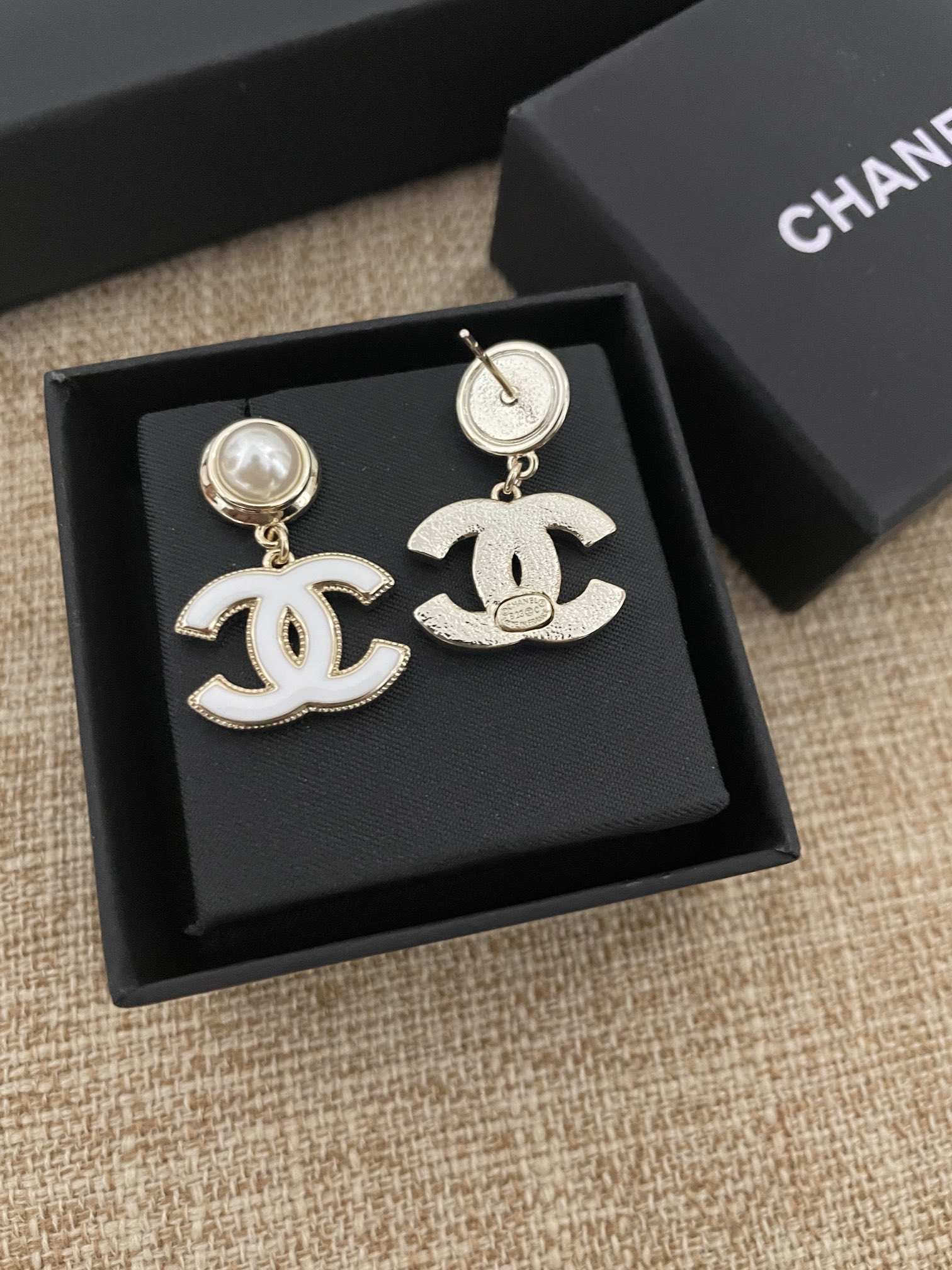 Bagsaaa Ch**el Earrings 03
