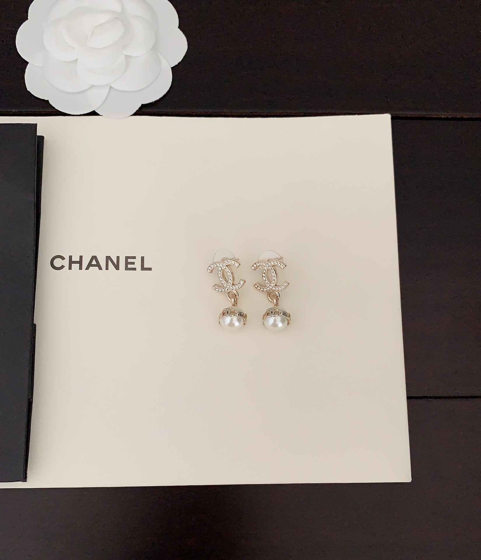 Bagsaaa Ch**el Earrings 04