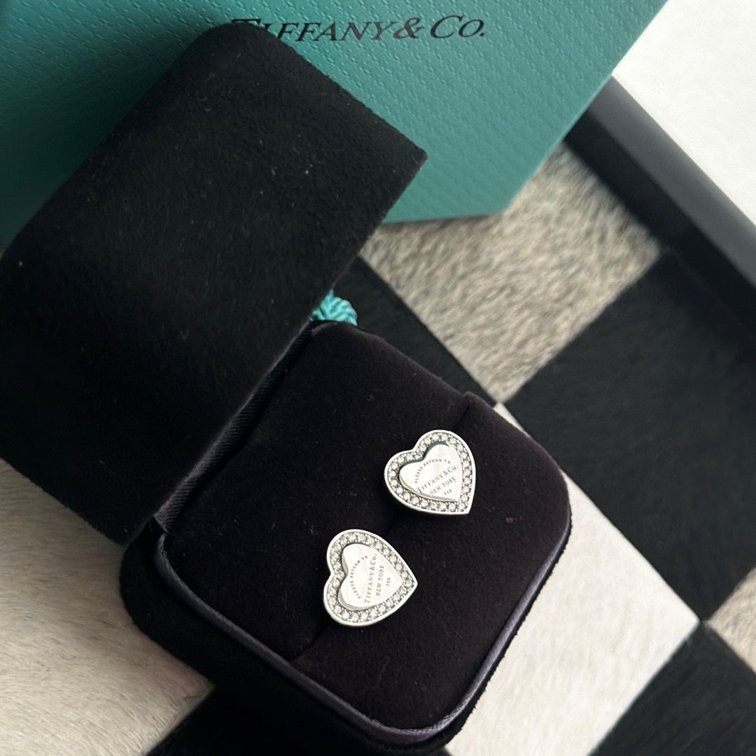Bagsaaa T*f*ny&Co Heart Earrings
