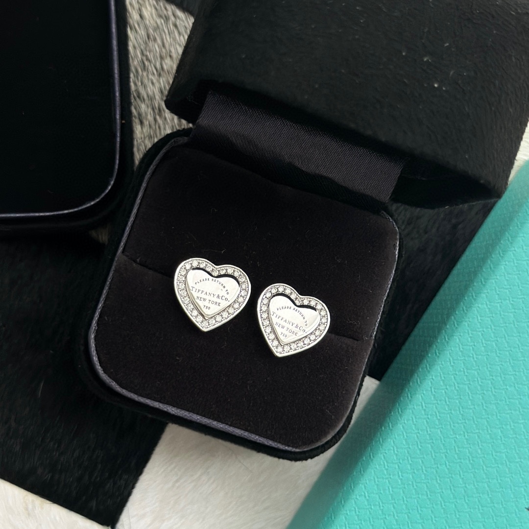 Bagsaaa T*f*ny&Co Heart Earrings