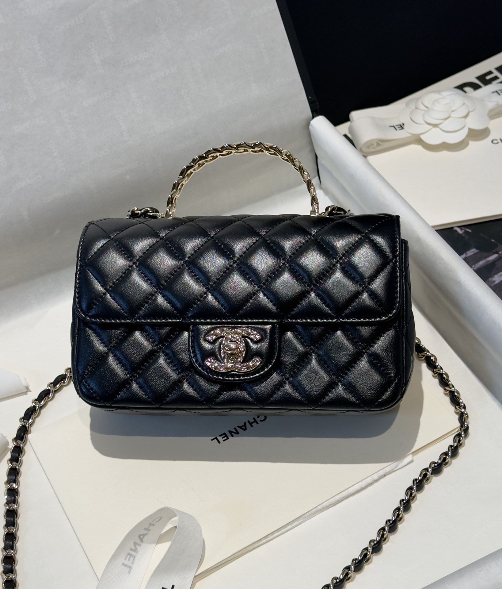 Bagsaaa Ch**el Black Bag With Top Handle - 12x20x6 cm