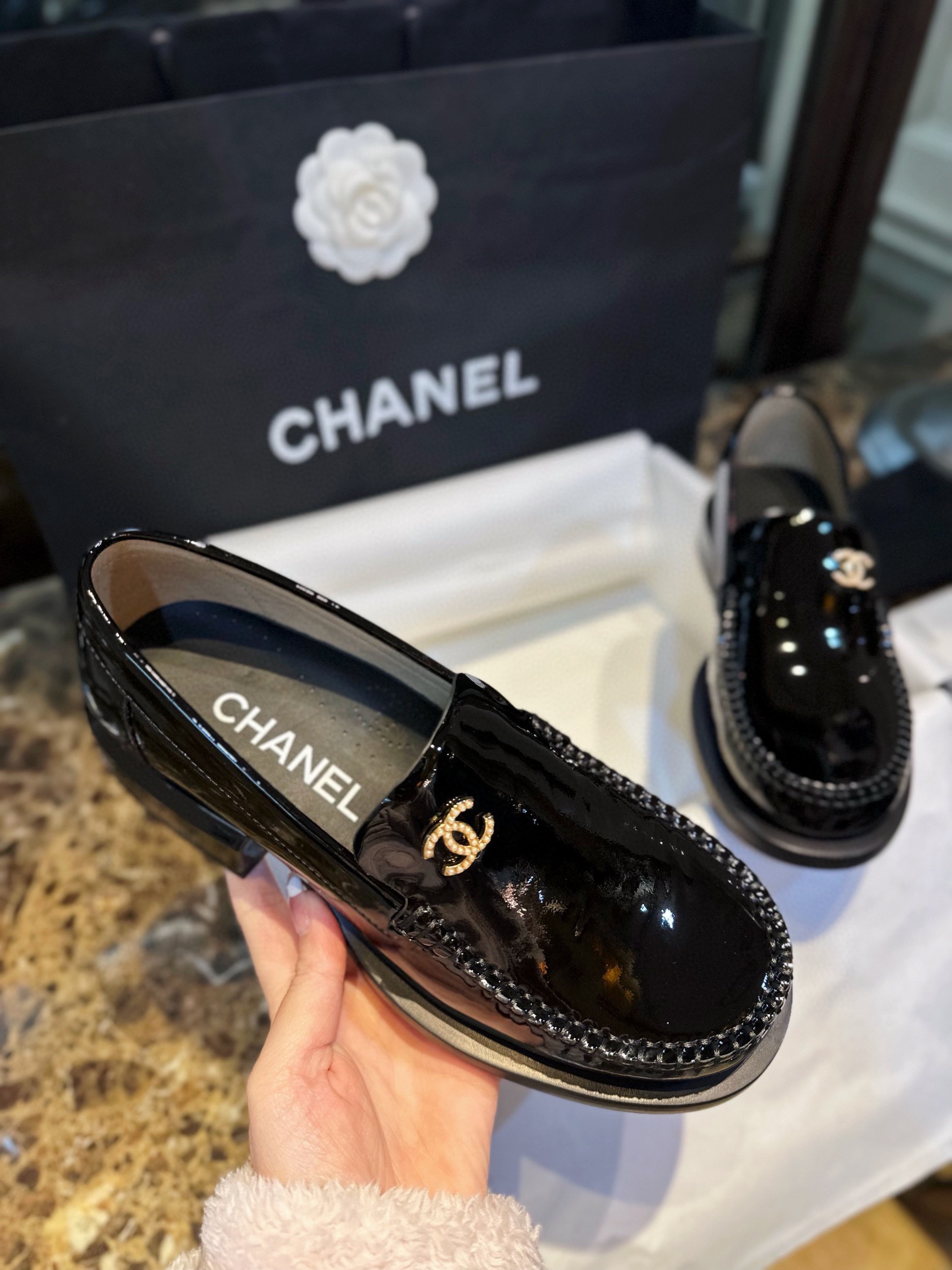 Bagsaaa Ch**el Loafers Black