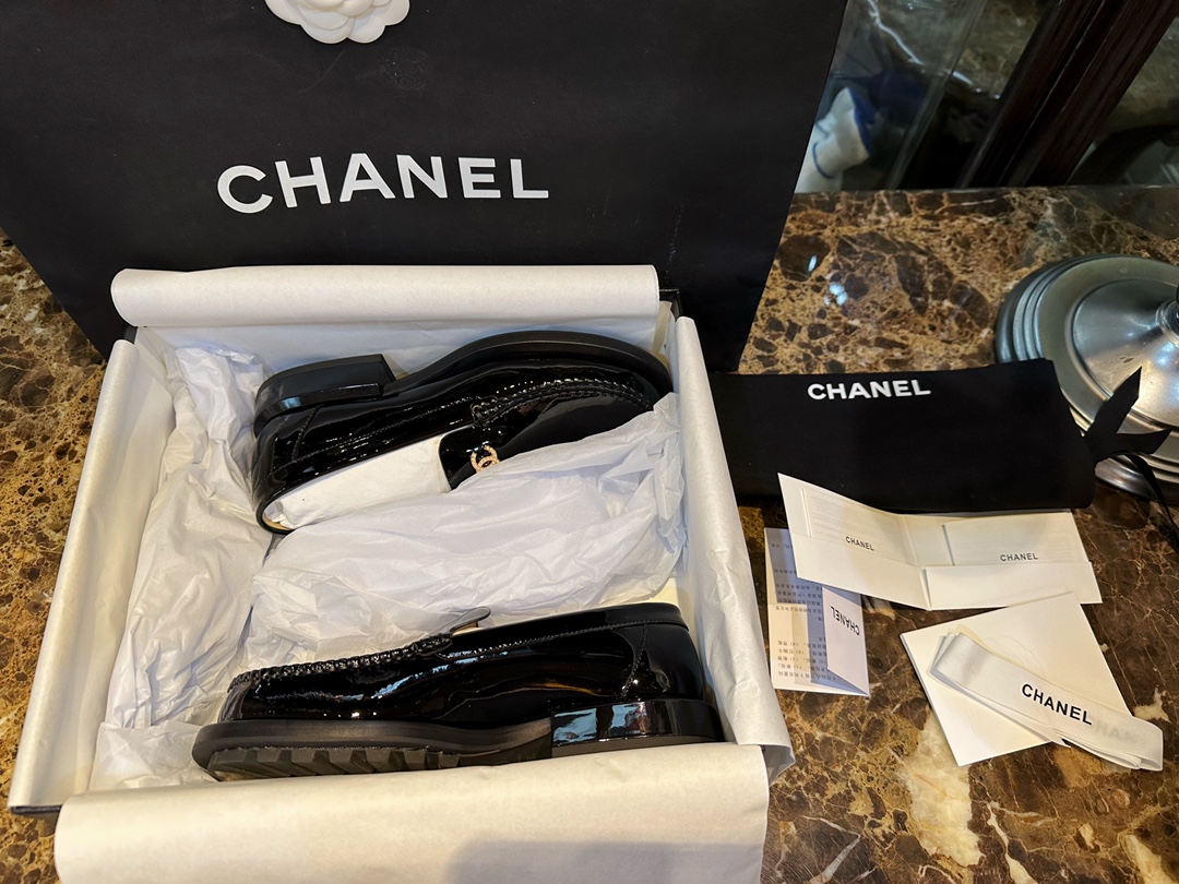 Bagsaaa Ch**el Loafers Black