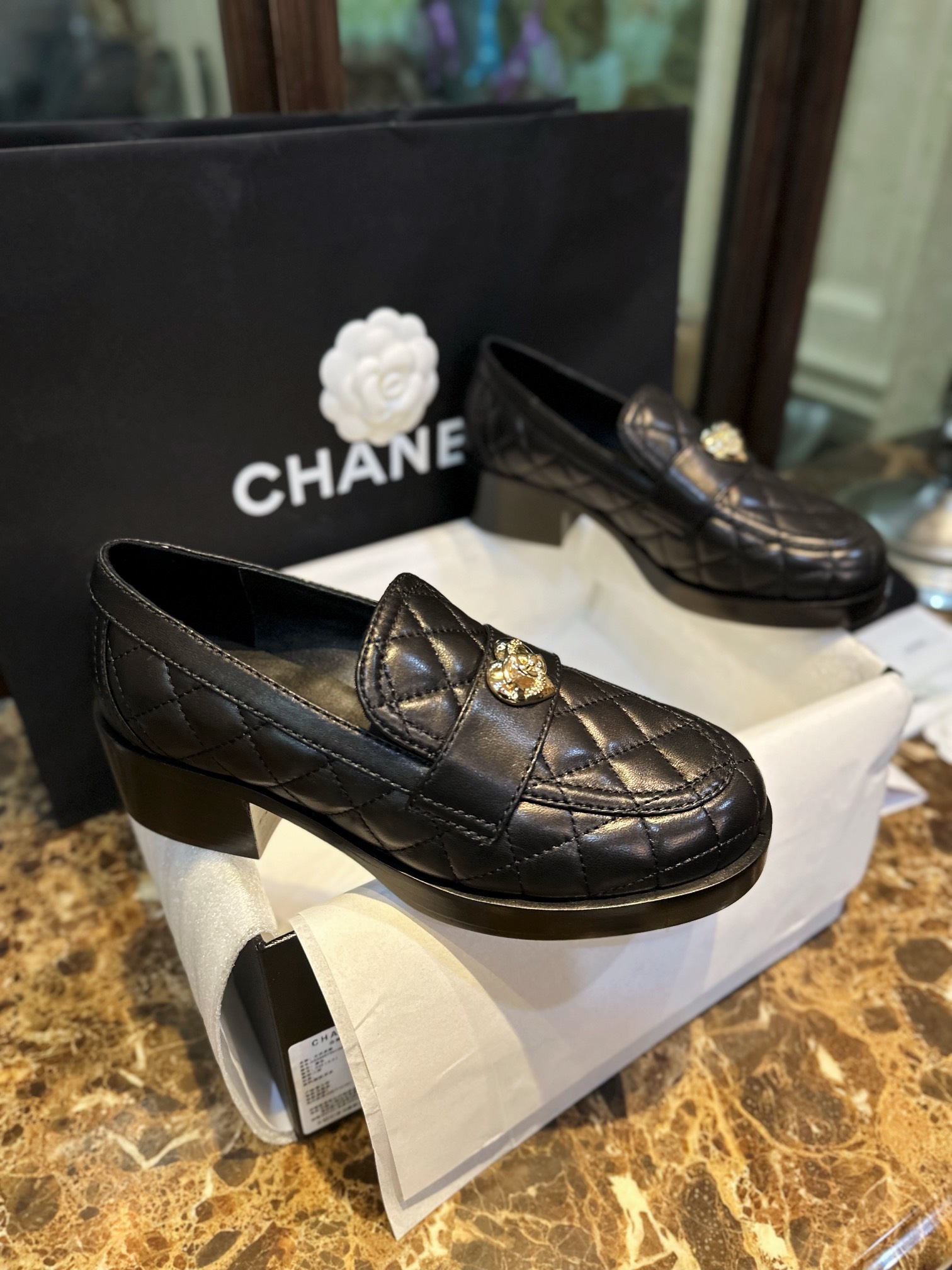 Bagsaaa Ch**el Loafers Black With Heart Logo