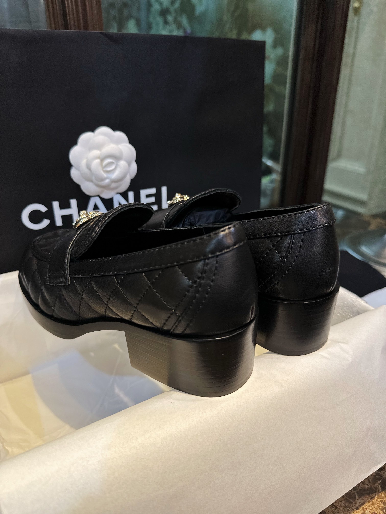 Bagsaaa Ch**el Loafers Black With Heart Logo