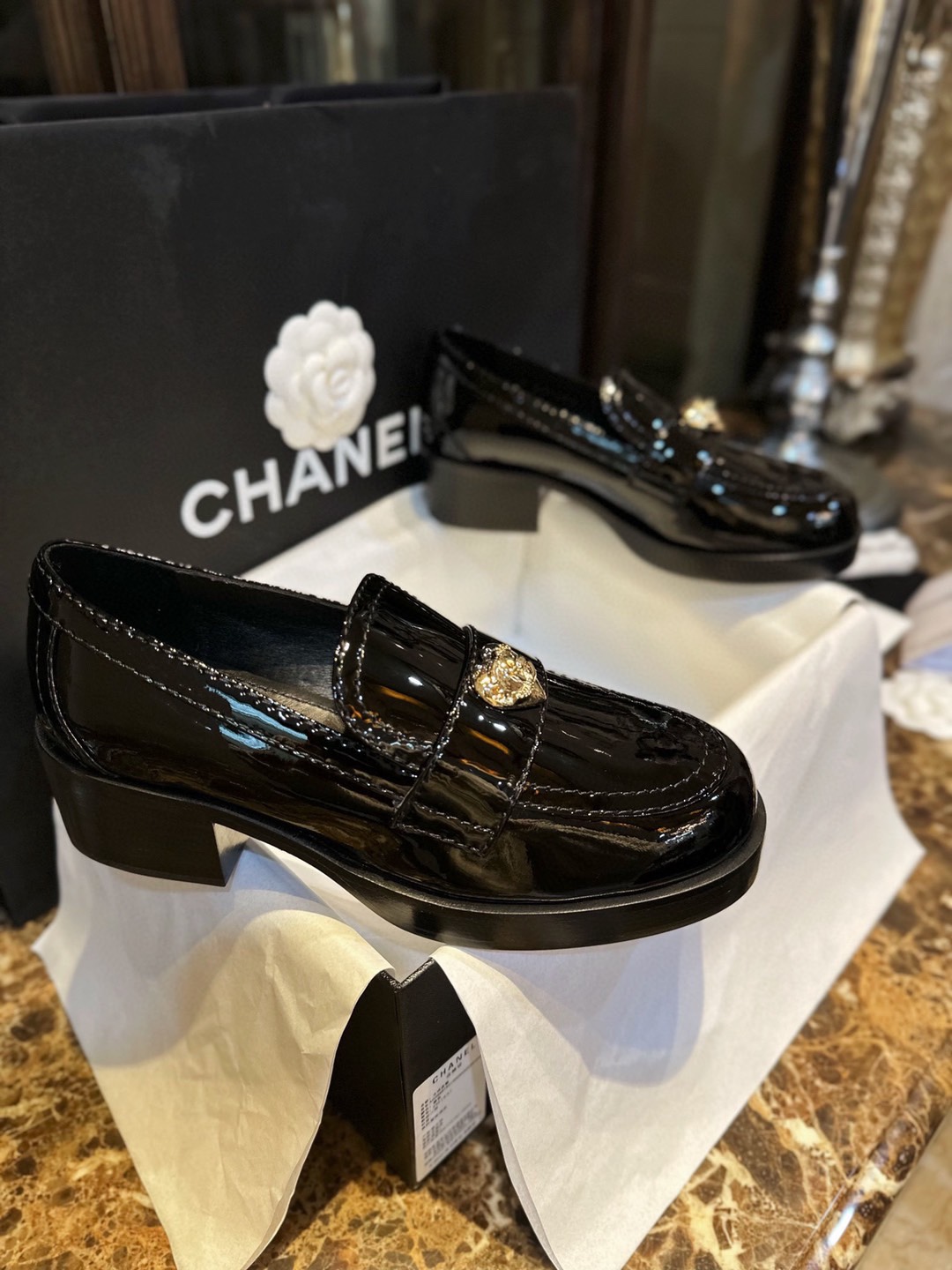 Bagsaaa Ch**el Loafers Black Patent With Heart Logo