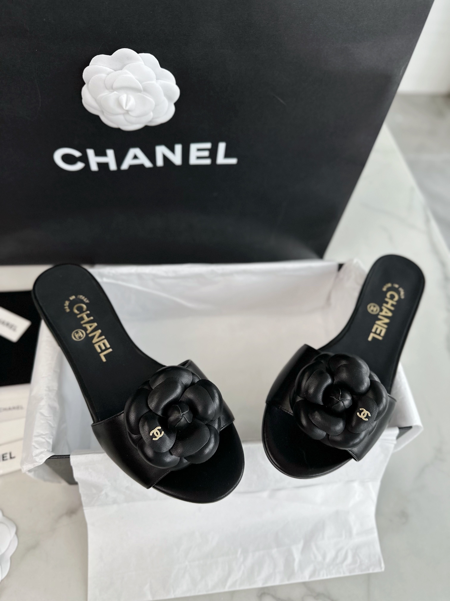 Bagsaaa Ch**el Black Slippers With Flower