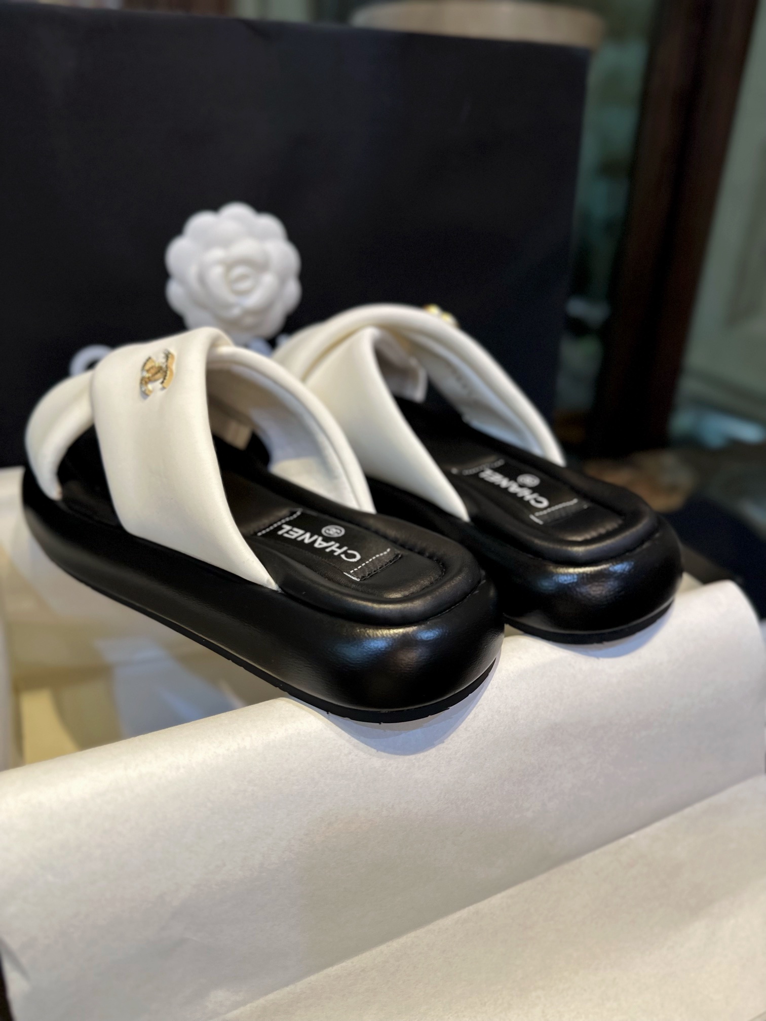 Bagsaaa Ch**el Black & White Sandals