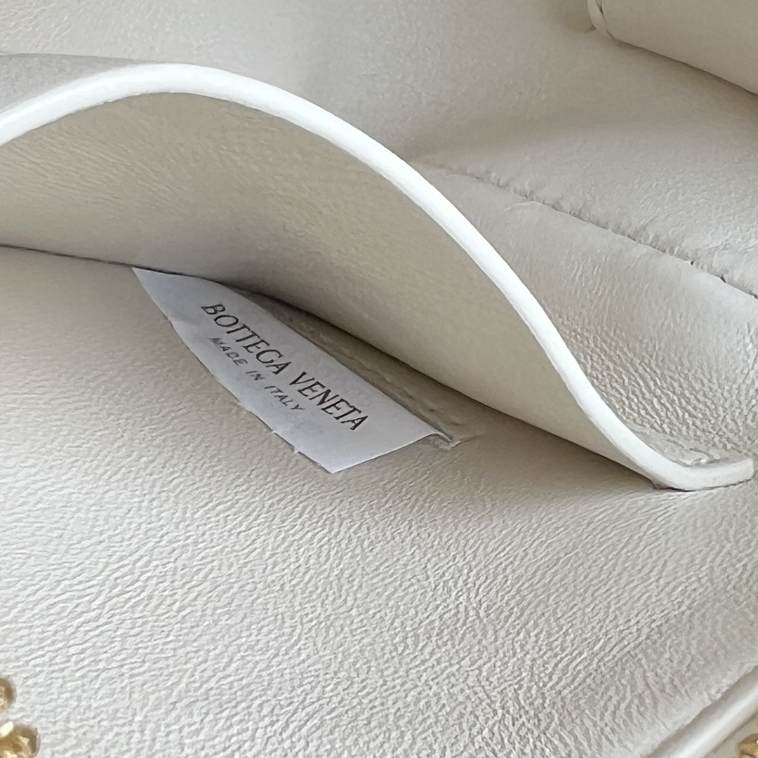 Bagsaaa B0tt*ga Ven*ta Intrecciato Concert Pouch White - 18.5*11.5*8.5 cm