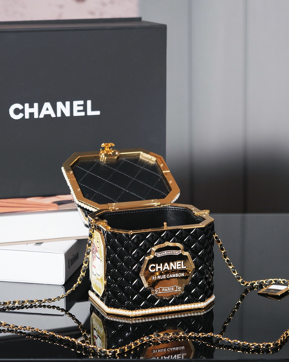 Bagsaaa Ch**el Tea Box Minaudiere AS4954 - 11 × 10 × 10 cm