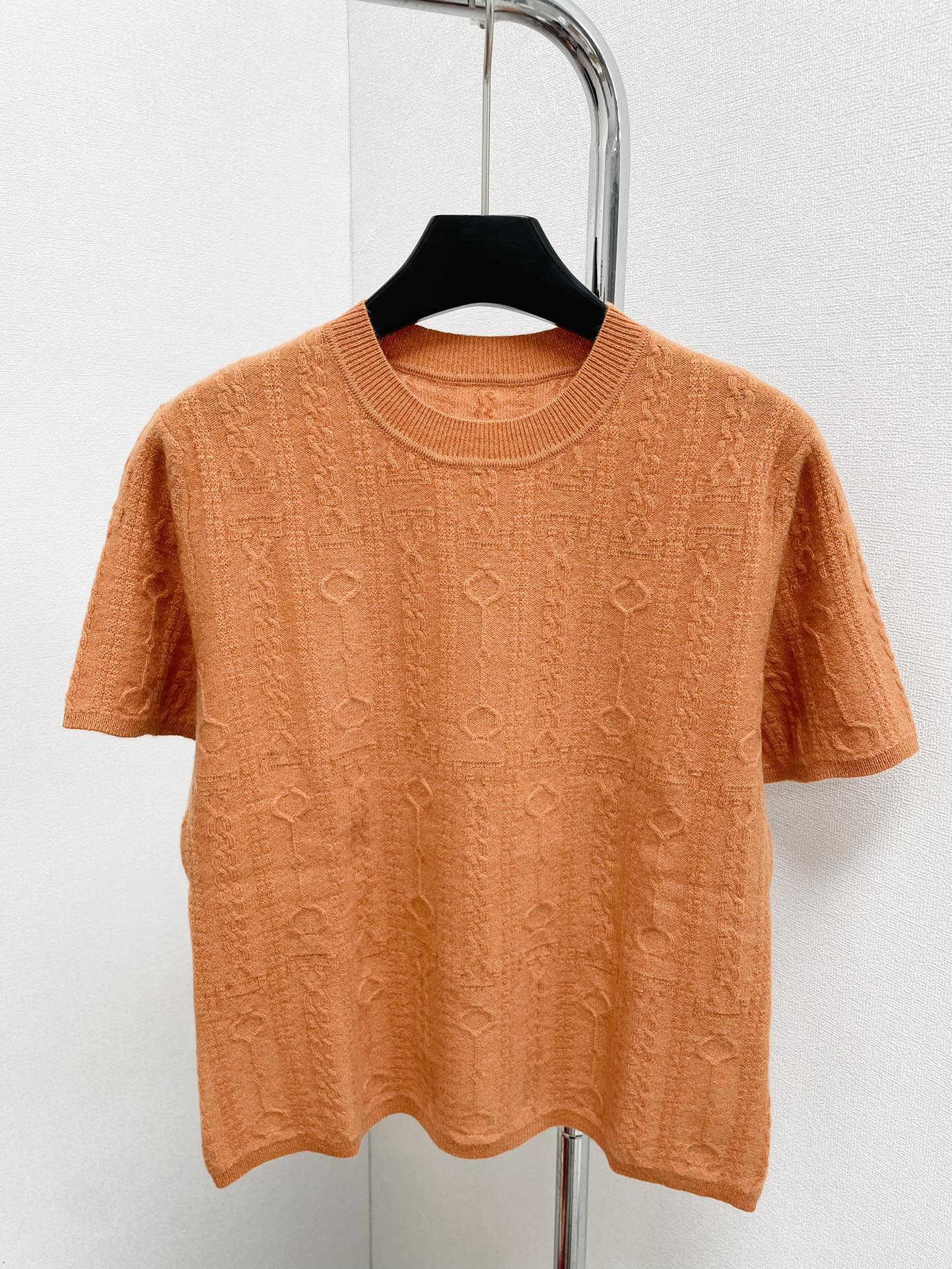 Bagsaaa H**me5 Short-sleeve Sweater