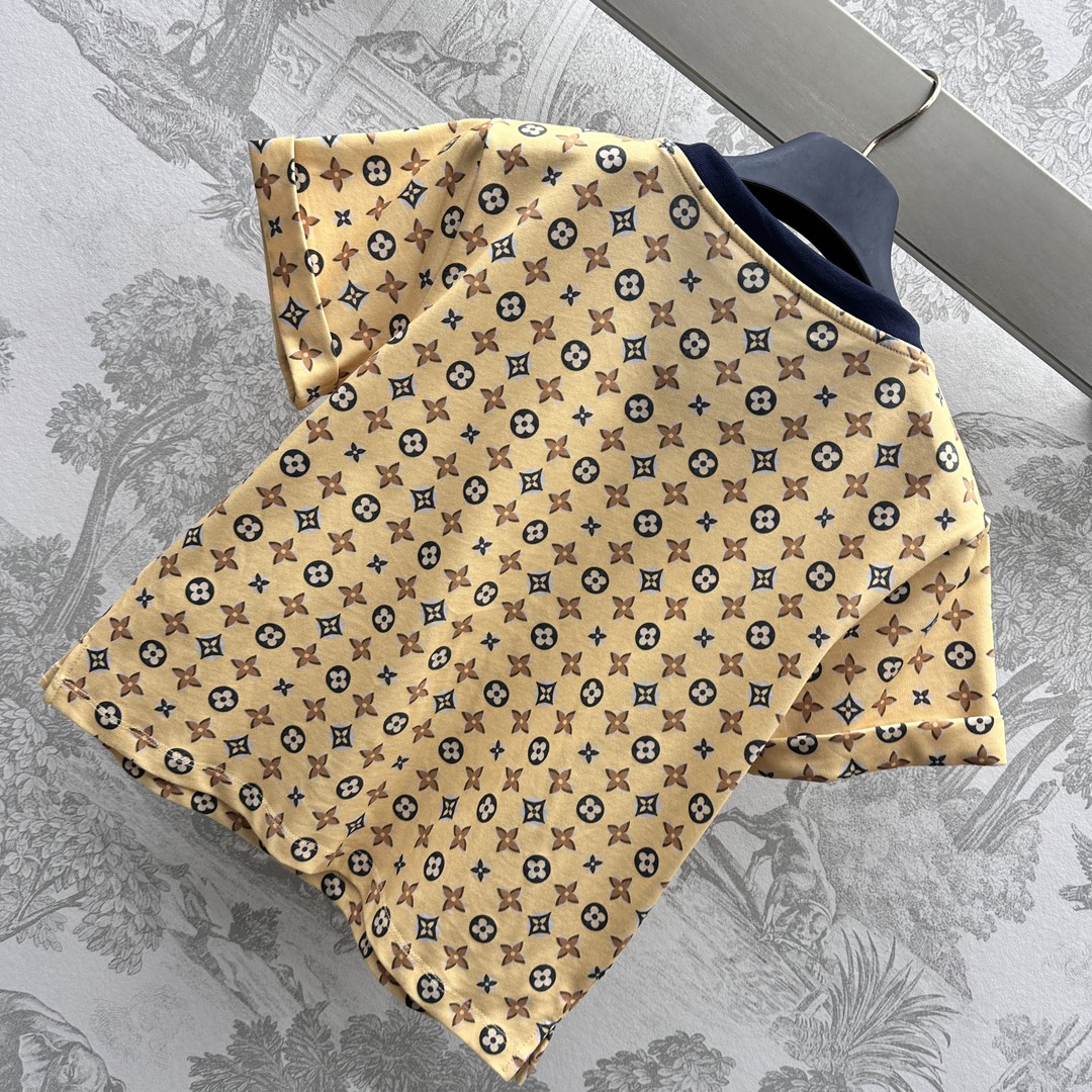 Bagsaaa Y51 Monogram Kaleidoscope Brooch T-Shirt Yellow