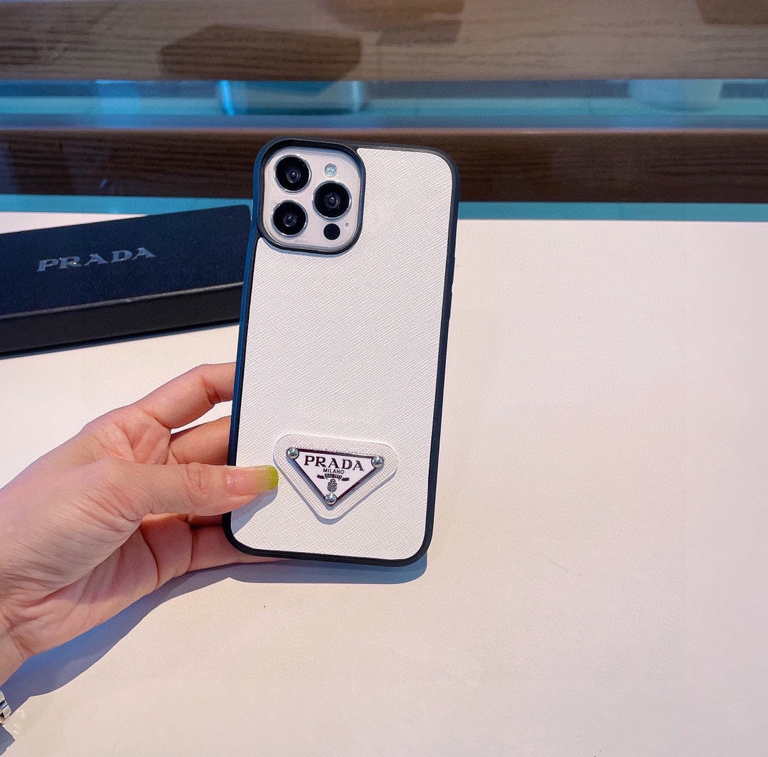 Bagsaaa Pra*a White Phone Case