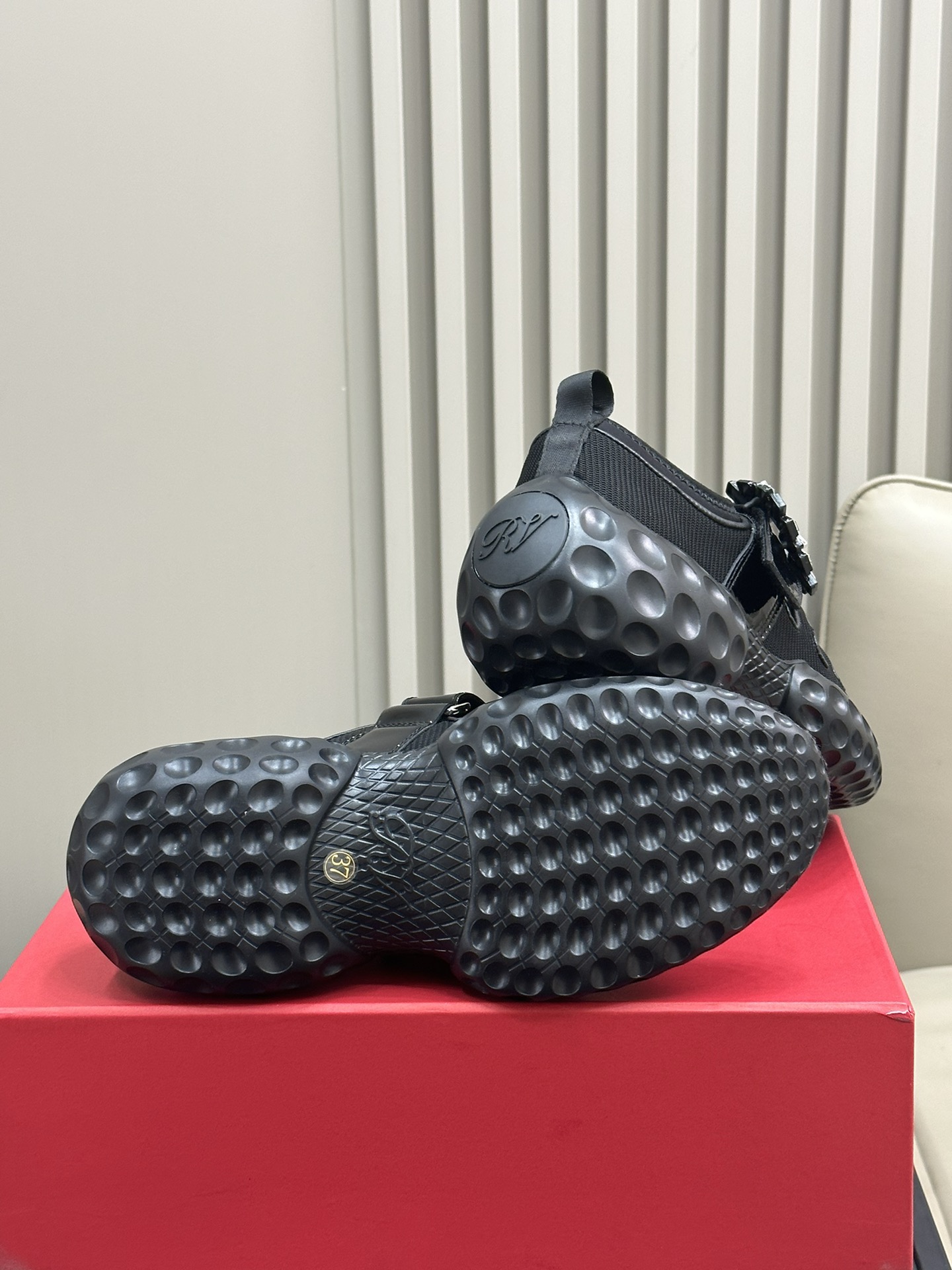 Bagsaaa Roger Vivier Black Shoes