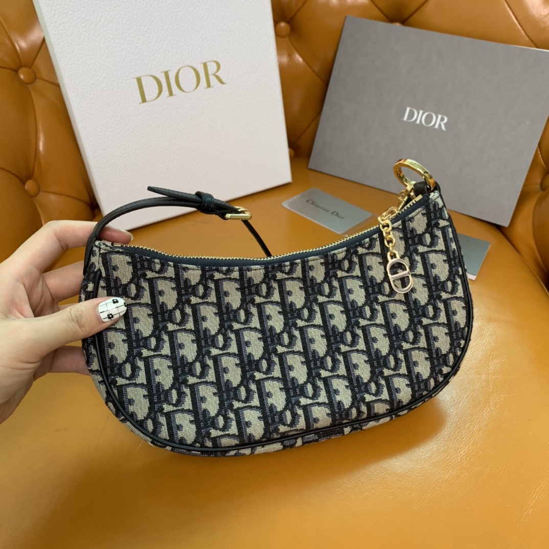 Bagsaaa D10r Oblique CD Lounge Bag - 26x15x5 cm