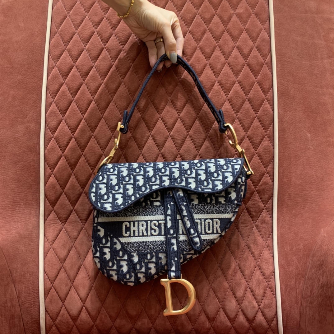 Bagsaaa Saddle Bag Blue D10r Oblique Embroidery - 25.5 x 20 x 6.5 cm