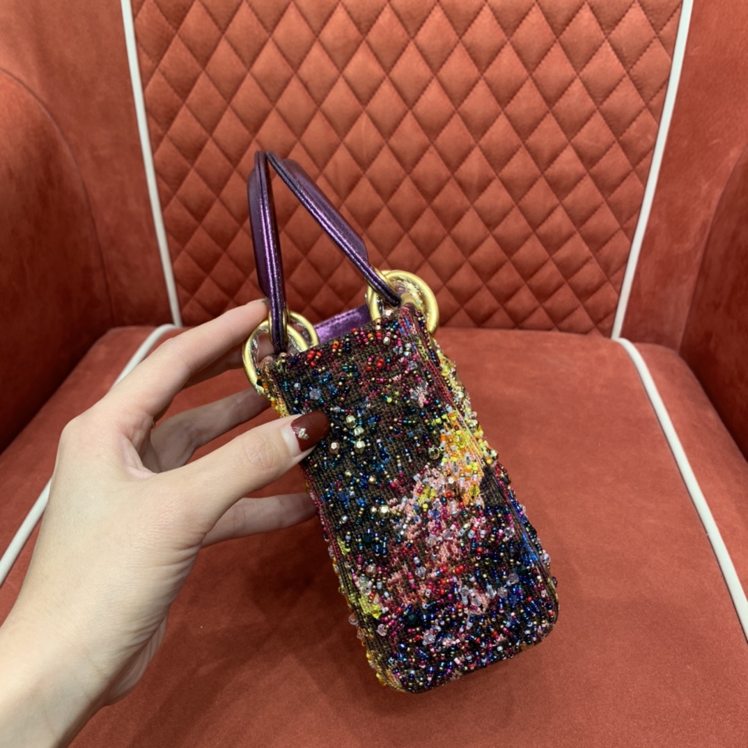 Bagsaaa D10r Mini Lady Art Multicolor - 17 x 15 x 7cm