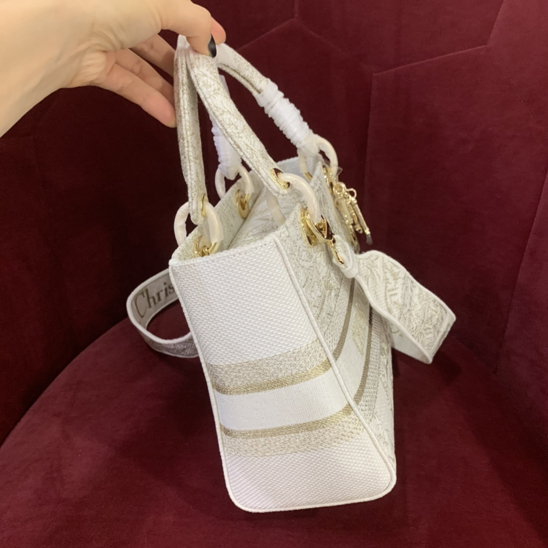 Bagsaaa D10r Lady D-Lite White Gold Canvas Around The World - 24cm