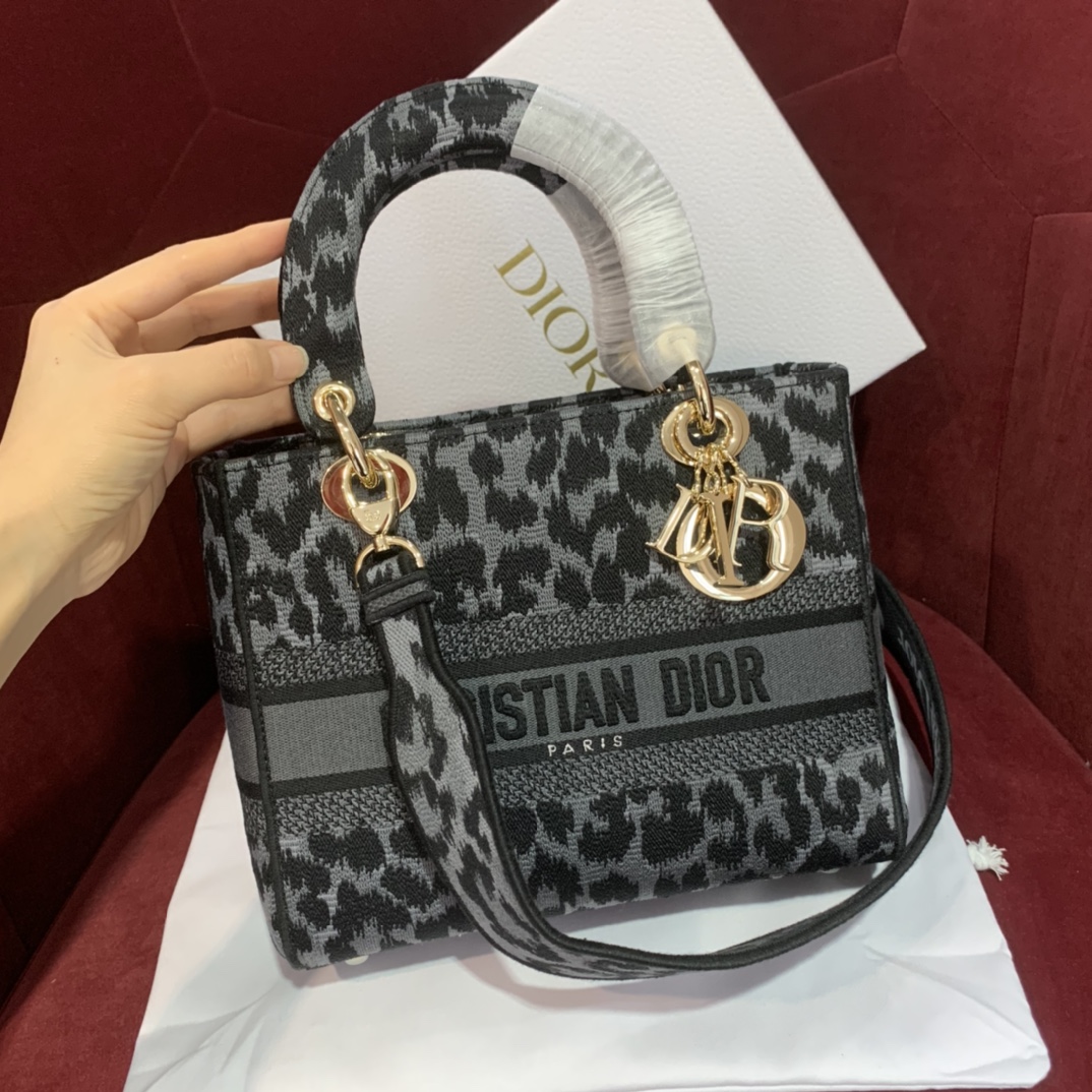 Bagsaaa D10r Medium Lady D-Lite Bag Black Mizza Embroidery - 24cm