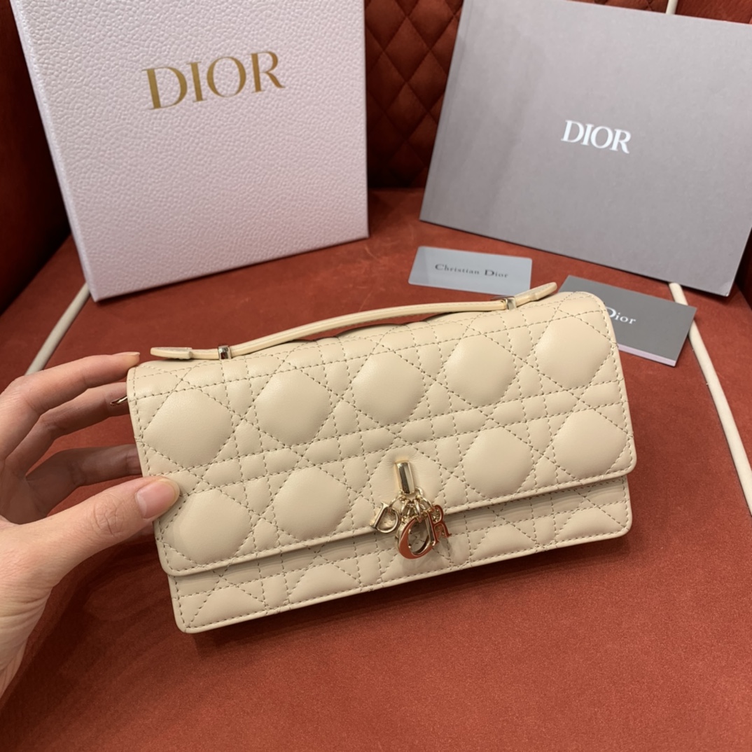 Bagsaaa My D10r Mini Bag Beige Cannage Lambskin - 21 x 11.5 x 4.5 cm
