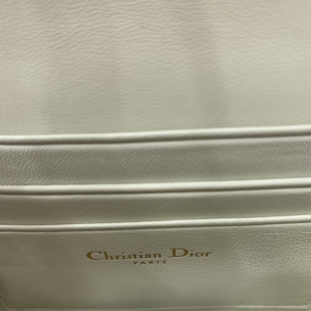 Bagsaaa My D10r Mini Bag White Cannage Lambskin - 21 x 11.5 x 4.5 cm