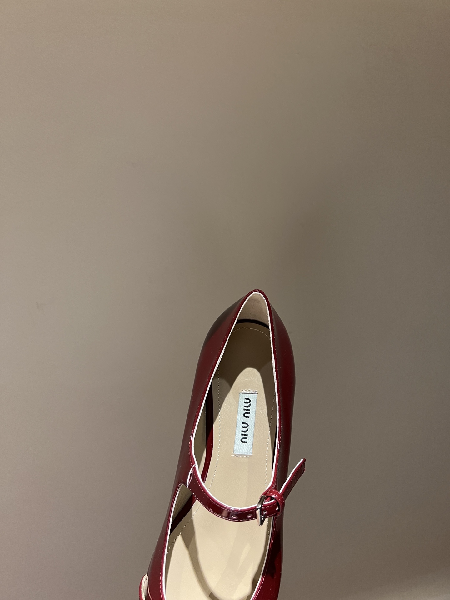 Bagsaaa M1um1u Red Shoes