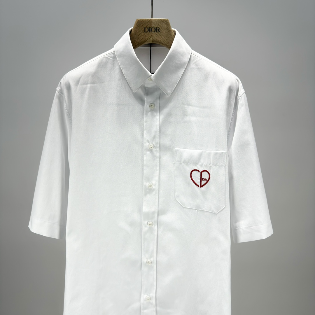 Bagsaaa D10r CD Heart Embroidered Short-Sleeved Shirt White Cotton Piqué