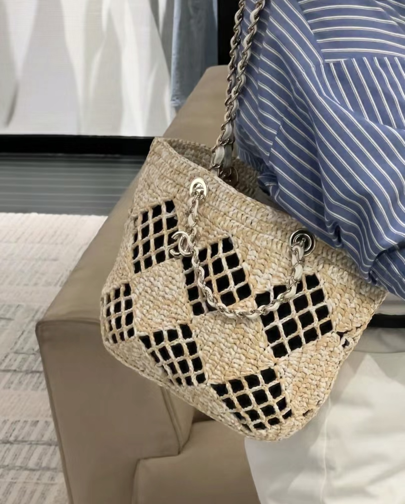 Bagsaaa Ch**el Small Tote Beige AS4714 - 24.5 × 32 × 10 cm