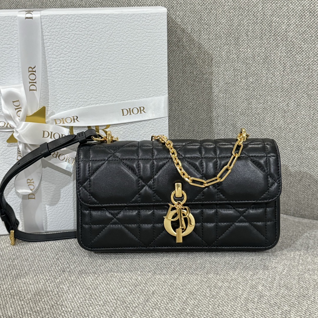 Bagsaaa D10r Miss Daisy Mini Bag Black Macrocannage Lambskin - 22 x 12.5 x 4 cm