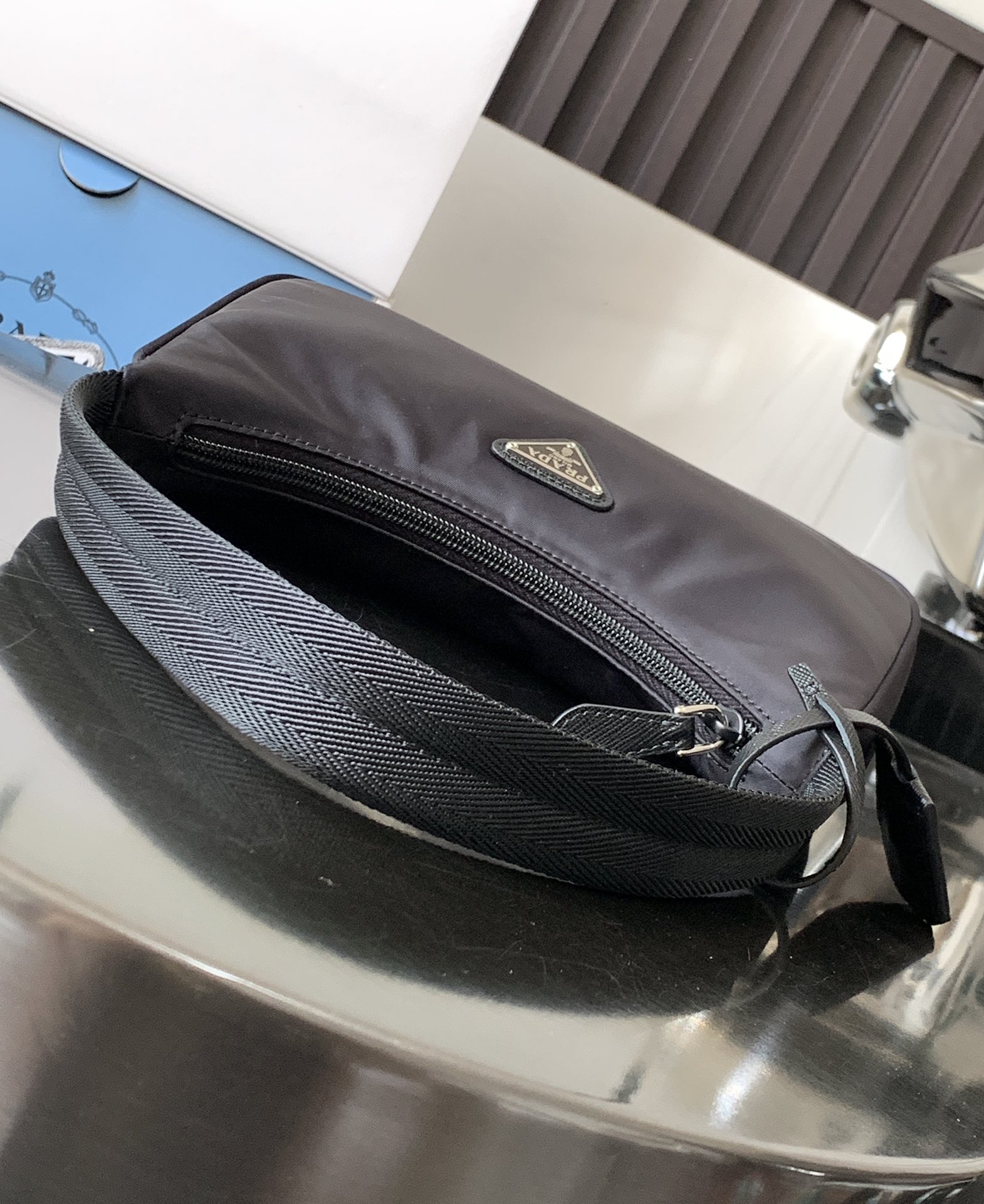 Bagsaaa Re-Nylon Pra*a Re-Edition 2000 mini-bag black - 22x6x17 cm