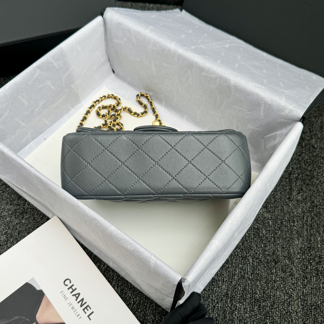 Bagsaaa Small Flap Bag Gray Adjustable Strap - 20x13x7cm