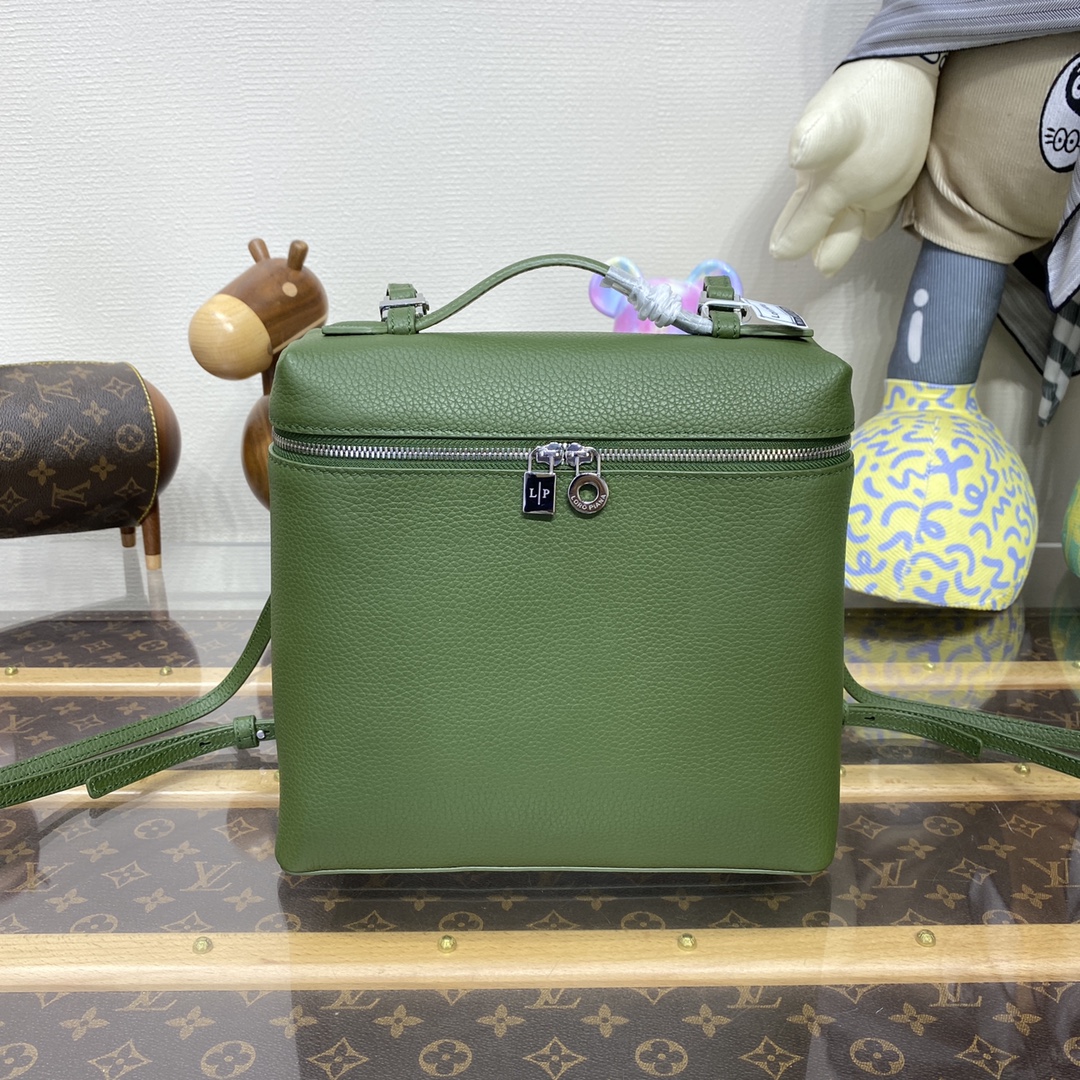 Bagsaaa L0r0 P1ana Green Extra Pocket Bag - 21x23.5x8 cm