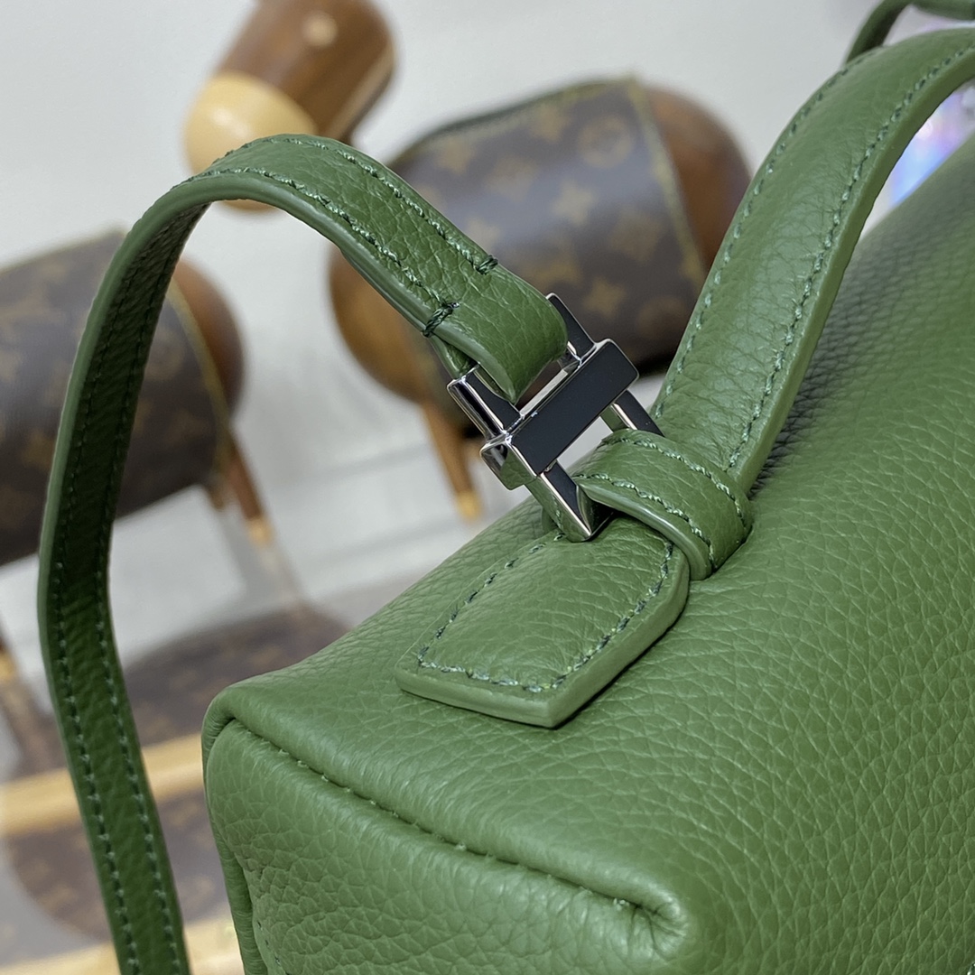 Bagsaaa L0r0 P1ana Green Extra Pocket Bag - 21x23.5x8 cm