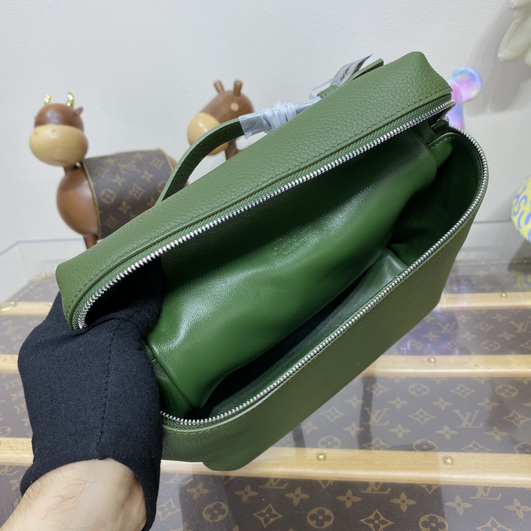 Bagsaaa L0r0 P1ana Green Extra Pocket Bag - 21x23.5x8 cm