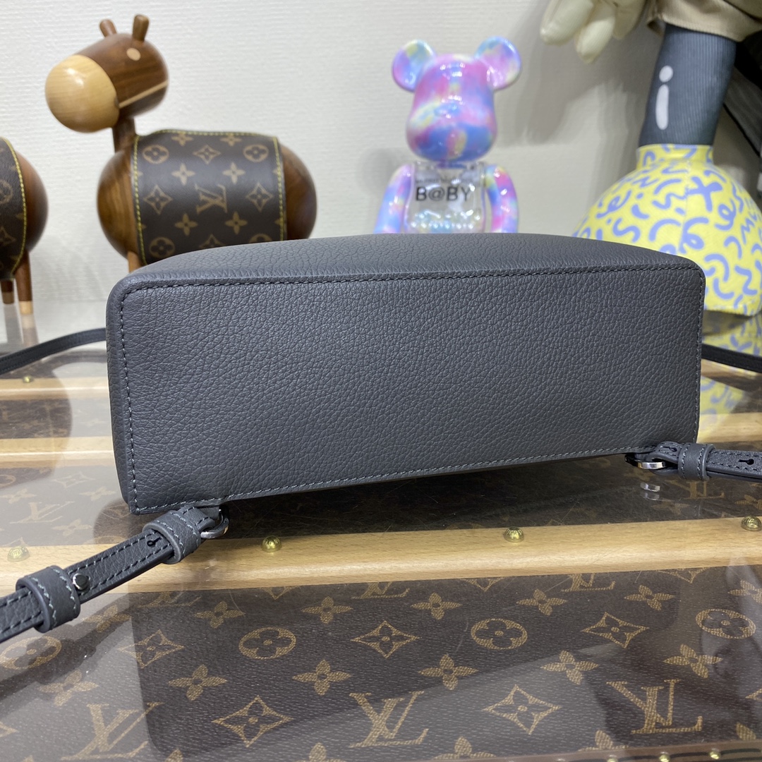 Bagsaaa L0r0 P1ana Black Extra Pocket Bag - 21x23.5x8 cm